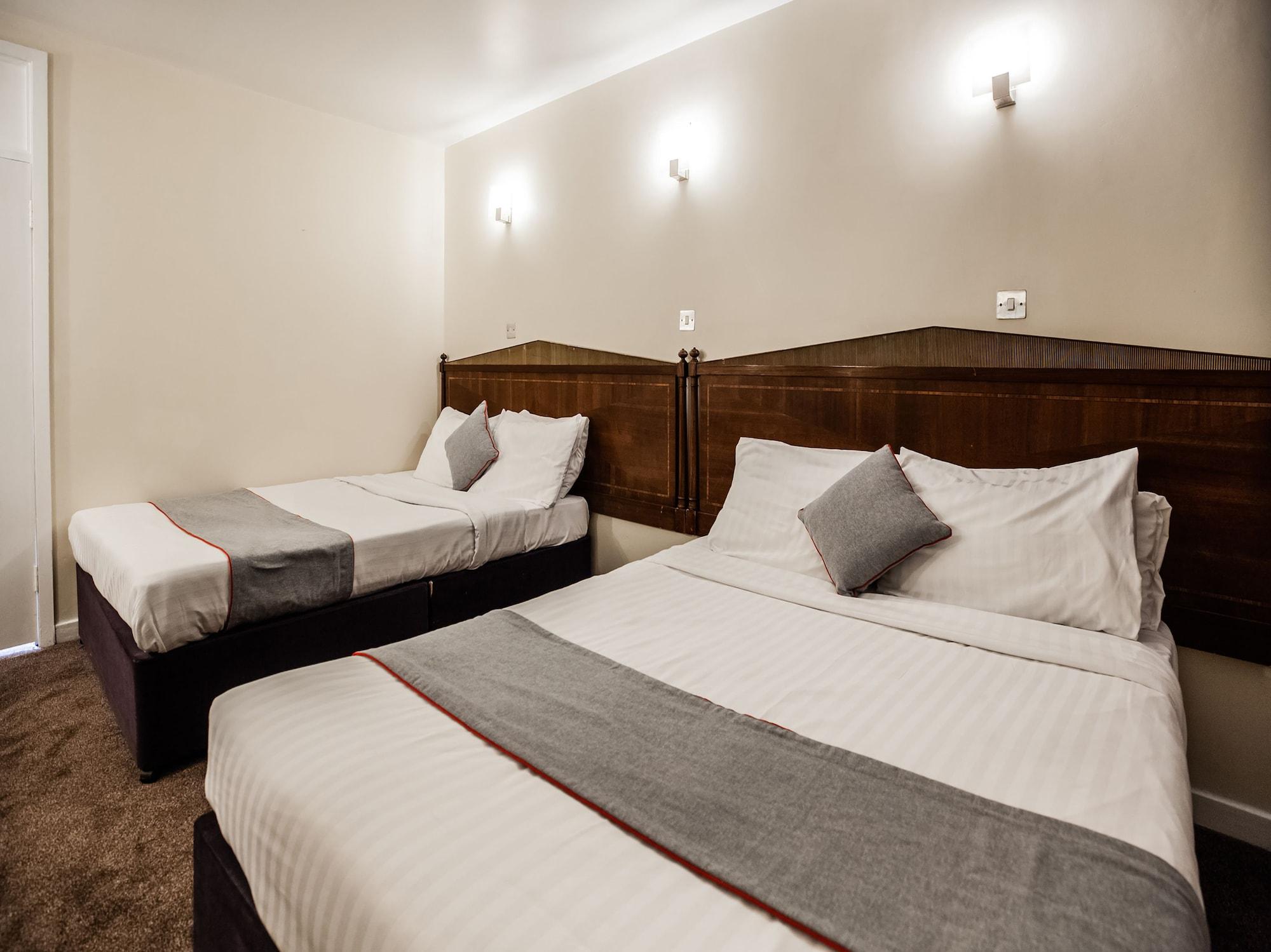 Oyo Osterley Park 3* Isleworth