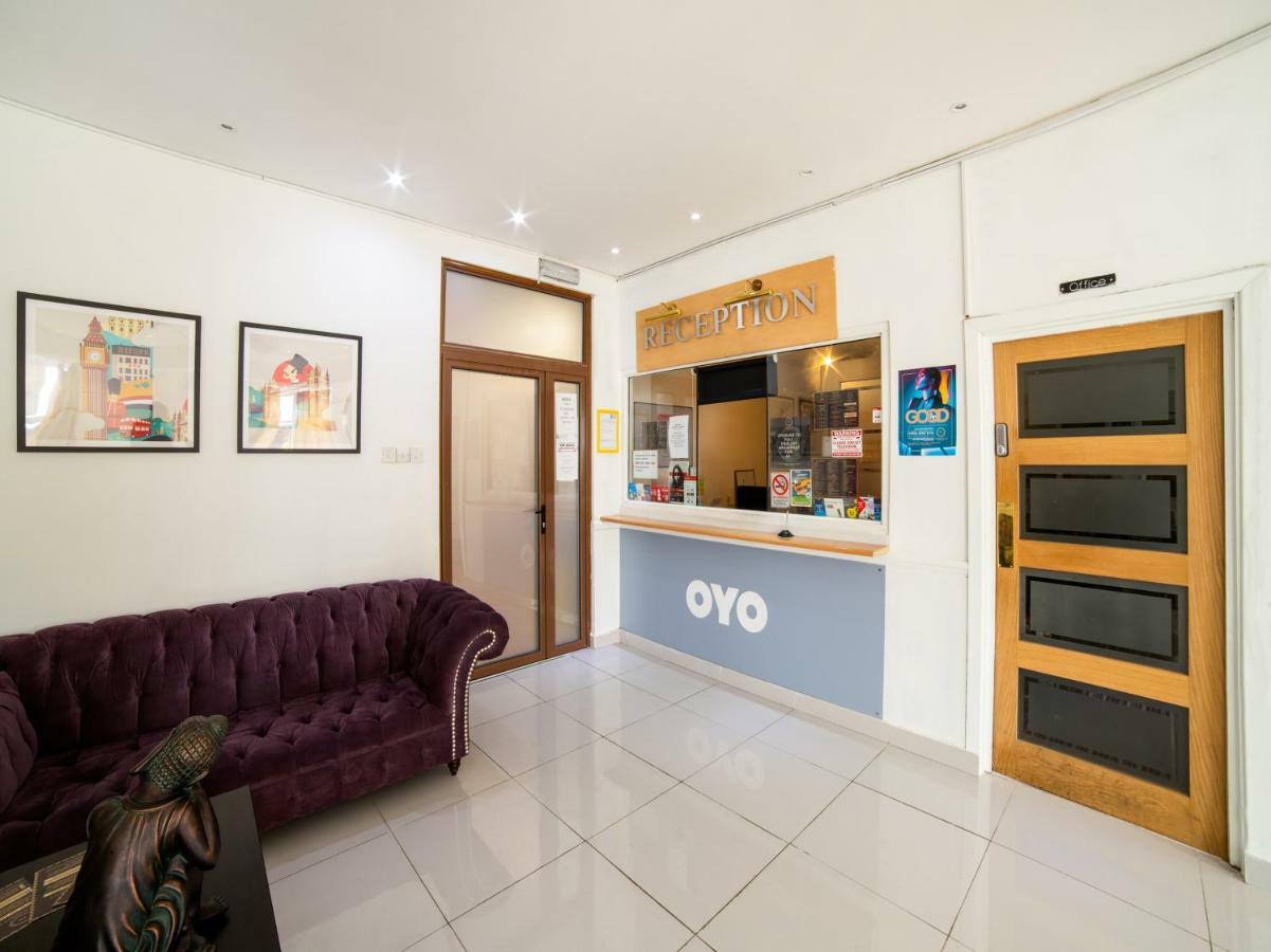 Oyo Osterley Park 3* Isleworth