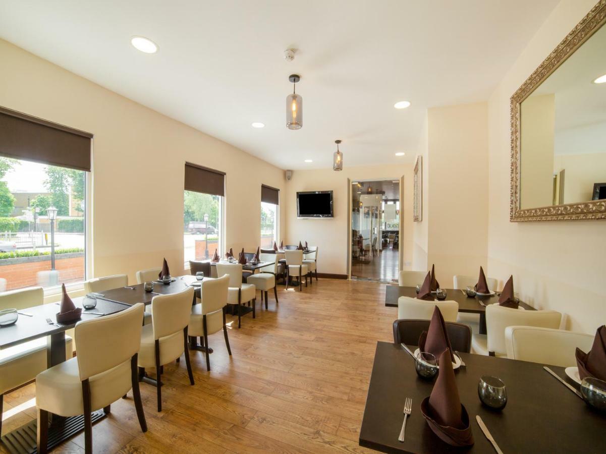 Oyo Osterley Park Hotel 3*